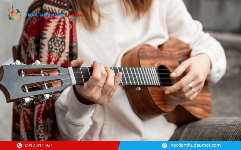 Học phí học đàn Ukulele tại Bình Dương