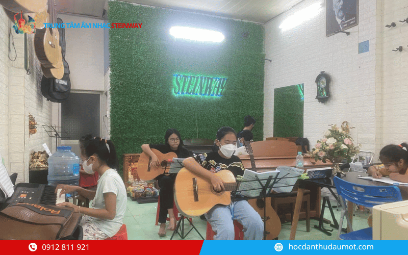 Lưu ý khi học đàn Guitar tại Bình Dương